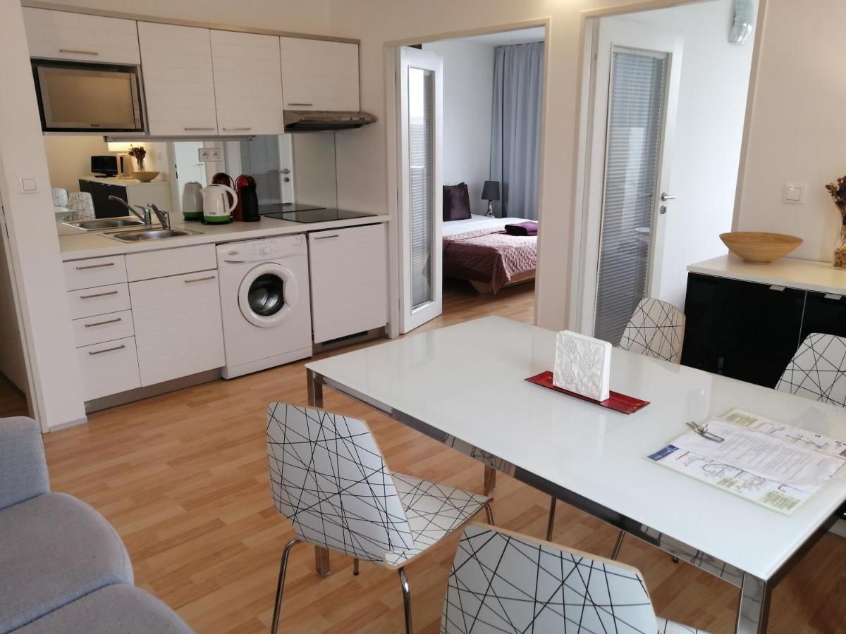 Golden Family Apartments Praga Exterior foto