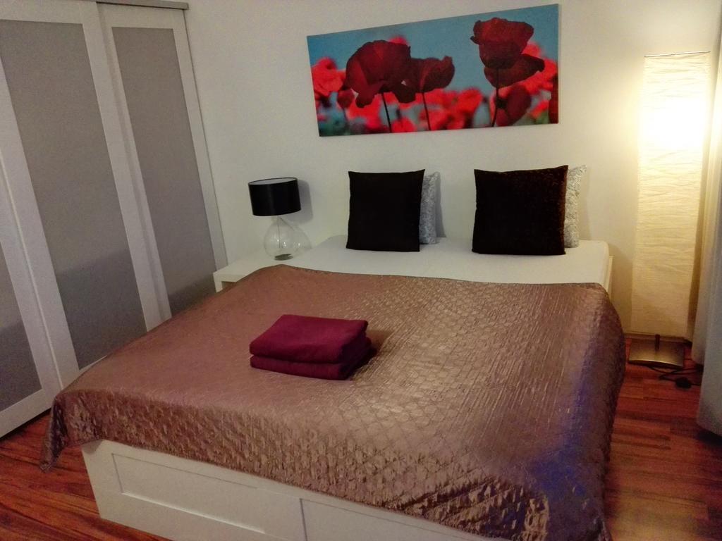 Golden Family Apartments Praga Quarto foto