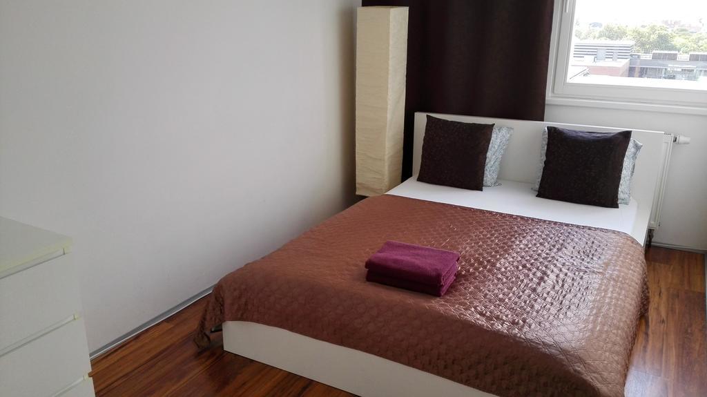 Golden Family Apartments Praga Quarto foto