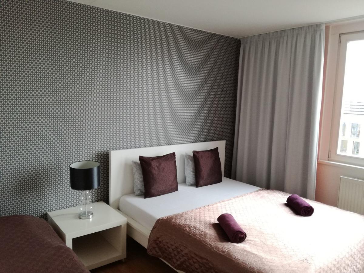Golden Family Apartments Praga Exterior foto
