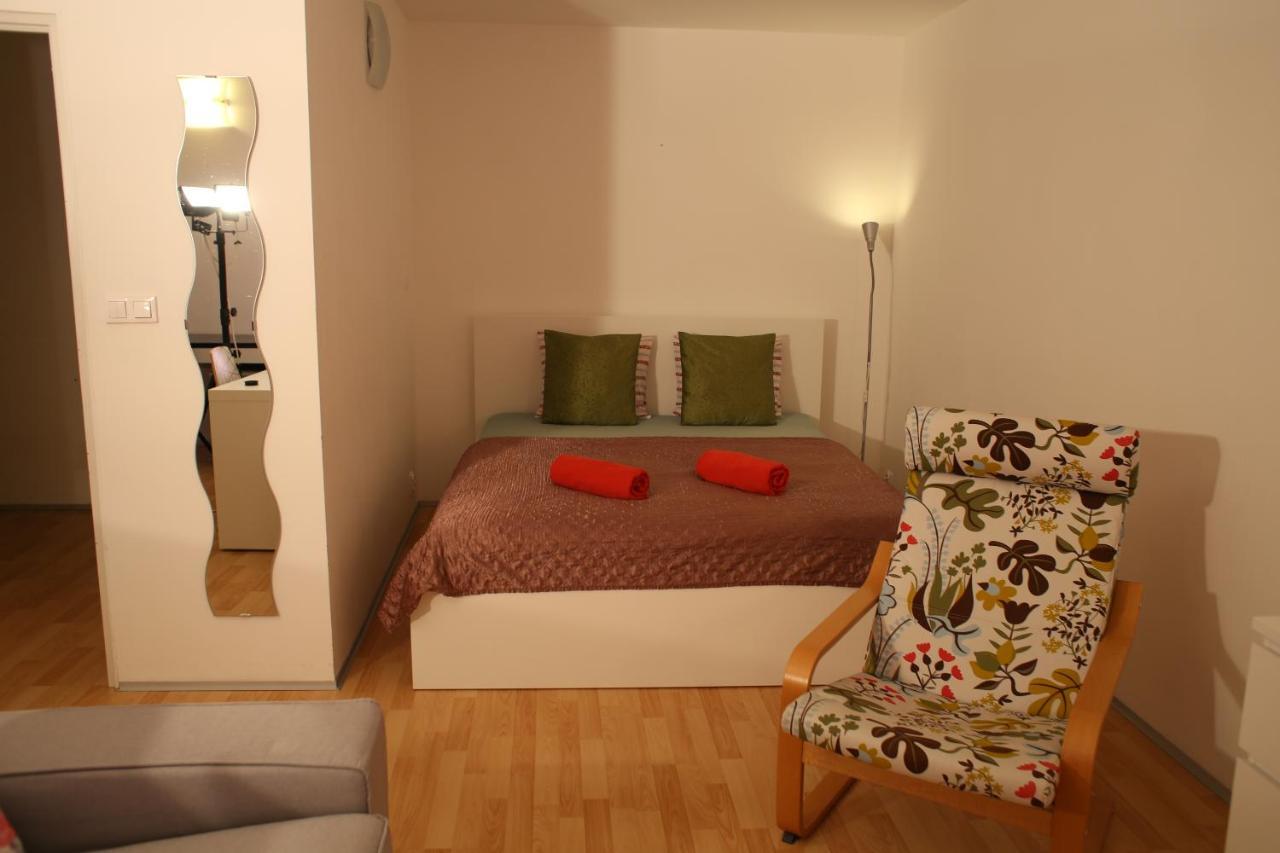 Golden Family Apartments Praga Exterior foto